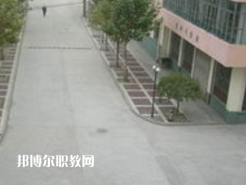蘭州鐵路機(jī)械學(xué)校2022年報(bào)名條件、招生要求、招生對(duì)象