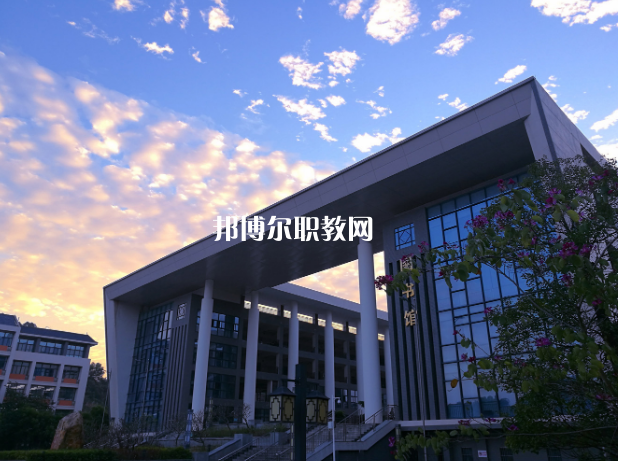 惠州衛(wèi)生學校2022年學費、收費多少