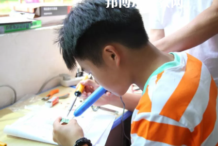 安順機(jī)械工業(yè)學(xué)校2022年報(bào)名條件、招生要求、招生對(duì)象