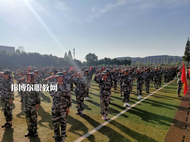 六安市職業(yè)學(xué)校(中專部)2022年報(bào)名條件、招生要求、招生對(duì)象