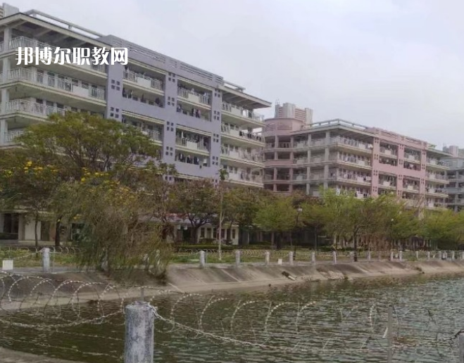 涼山勞動(dòng)職業(yè)技術(shù)學(xué)校怎么樣、好不好;