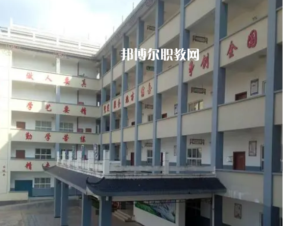 榕江縣中等職業(yè)學(xué)校2022年報名條件、招生要求、招生對象