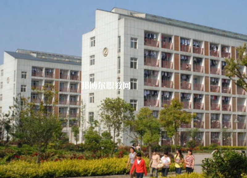 保山市昌寧縣職業(yè)技術學校2022年有哪些專業(yè)
