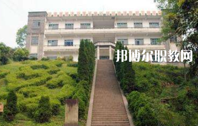 保山市昌寧縣職業(yè)技術(shù)學(xué)校2022年報(bào)名條件、招生要求、招生對(duì)象