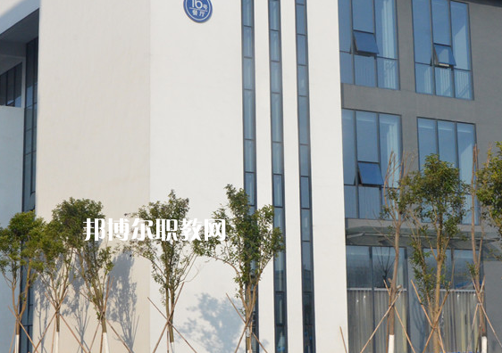 江蘇東臺中等專業(yè)學校2022年報名條件、招生要求、招生對象