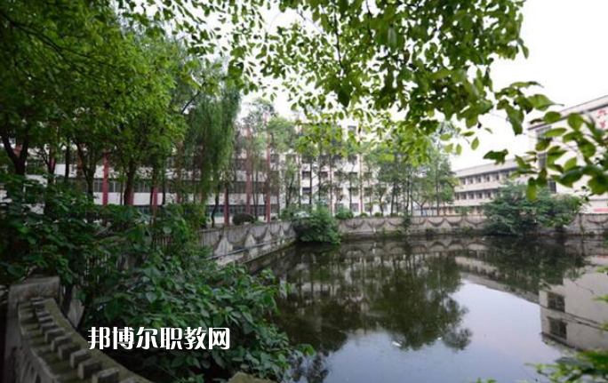 四川瀘縣建筑職業(yè)中專學(xué)校2022年學(xué)費(fèi)、收費(fèi)多少