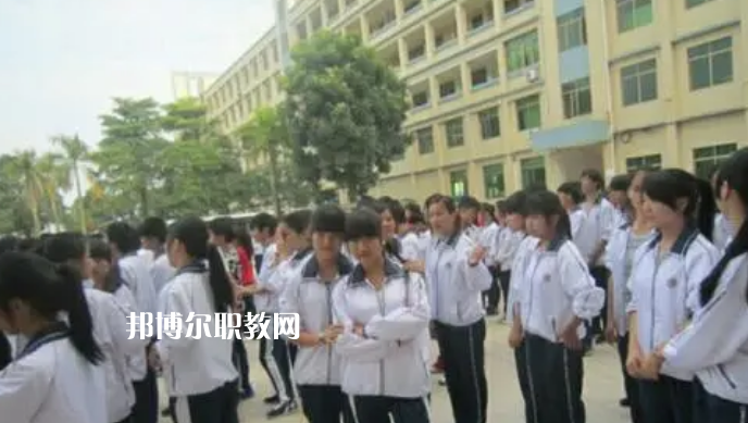 高州第一技工學(xué)校2022年報(bào)名條件、招生要求、招生對象