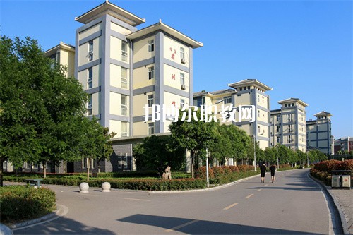 亳州中藥科技學(xué)校2022年報名條件、招生要求、招生對象