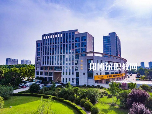 江蘇灌云中等專(zhuān)業(yè)學(xué)校2022年招生辦聯(lián)系電話