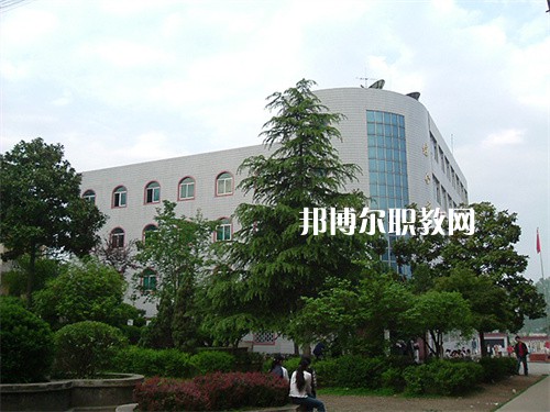 晉寧職業(yè)高級中學(xué)2022年報名條件、招生要求、招生對象