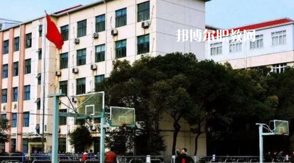 曲靖陸良縣職業(yè)技術(shù)學(xué)校2022年報(bào)名條件、招生要求、招生對(duì)象