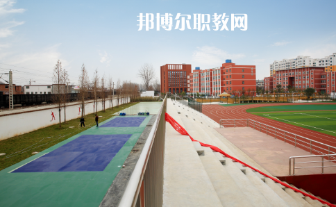 阜陽科技工程學(xué)校2022年報(bào)名條件、招生要求、招生對象