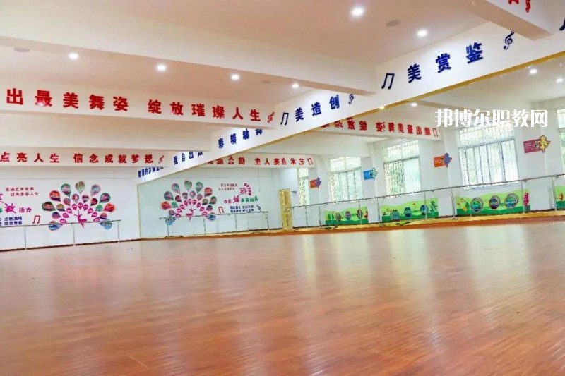 宜賓敘州區(qū)柳嘉職業(yè)技術(shù)學(xué)校2022年報(bào)名條件、招生要求、招生對(duì)象