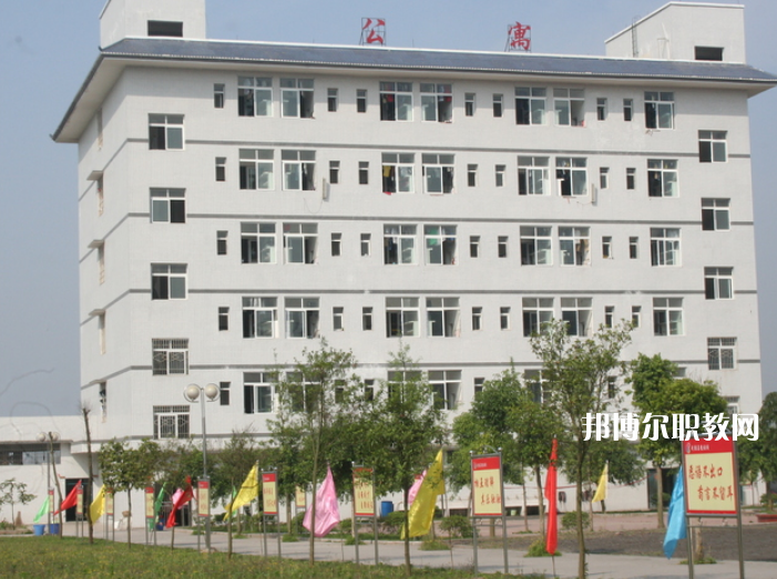 廣安武勝嘉陵職業(yè)技術(shù)學(xué)校2022年報(bào)名條件、招生要求、招生對(duì)象