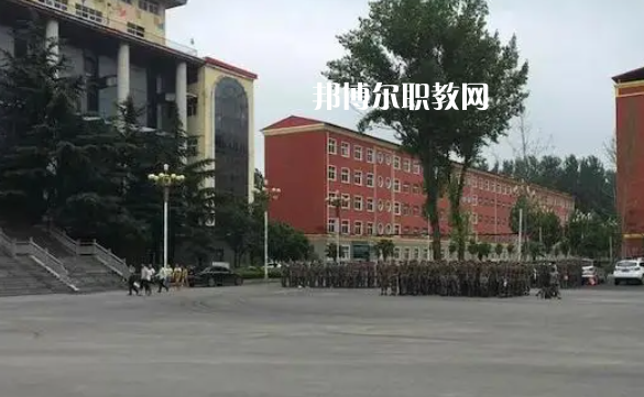 河南工業(yè)和信息化高級技工學(xué)校2022年報(bào)名條件、招生要求、招生對象