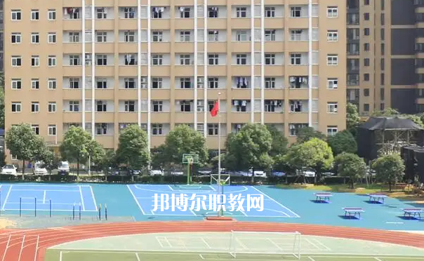 武漢助產(chǎn)學(xué)校2022年報(bào)名條件、招生要求、招生對(duì)象