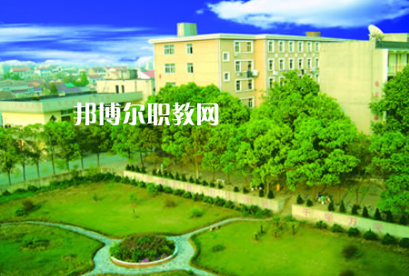 湖北廣播電視學(xué)校2022年報名條件、招生要求、招生對象
