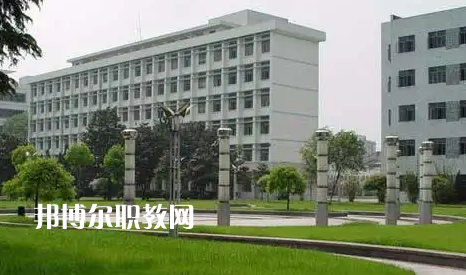 湖北旅游學(xué)校2022年報(bào)名條件、招生要求、招生對(duì)象