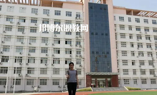 孝感高級技工學校2022年報名條件、招生要求、招生對象