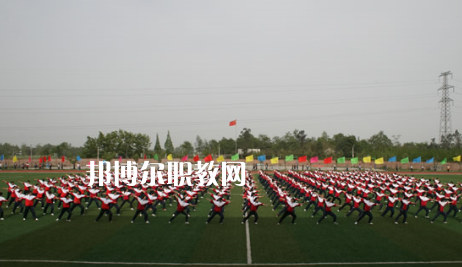 武漢衛(wèi)生學校2022年報名條件、招生要求、招生對象