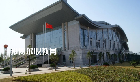 武漢體育運(yùn)動學(xué)校2022年報名條件、招生要求、招生對象
