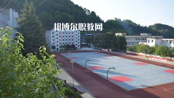 平昌縣西興職業(yè)中學(xué)2022年怎么樣、好不好