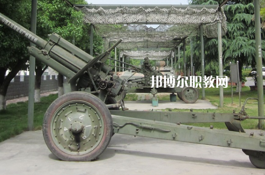 湖北十堰職業(yè)技術集團學校2022年報名條件、招生要求、招生對象