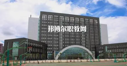 昆明高職?？圃盒Ｅ琶?0強(qiáng)
