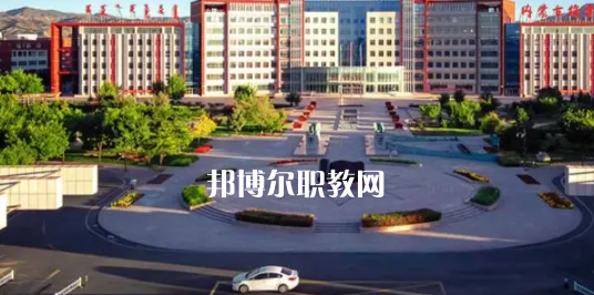 內(nèi)蒙古高職?？圃盒Ｅ琶?0強
