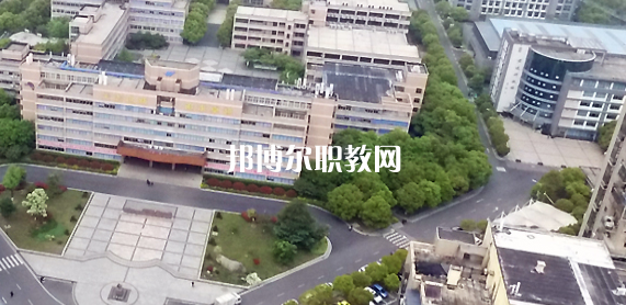 江蘇聯(lián)合職業(yè)技術(shù)學(xué)院無(wú)錫機(jī)電分院怎么樣、好不好(2023參考)