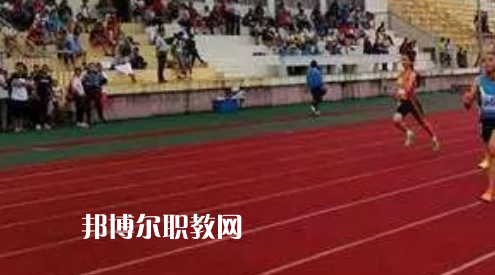 南通市體育運(yùn)動(dòng)學(xué)校地址在哪里，哪個(gè)地區(qū)，哪個(gè)城市?