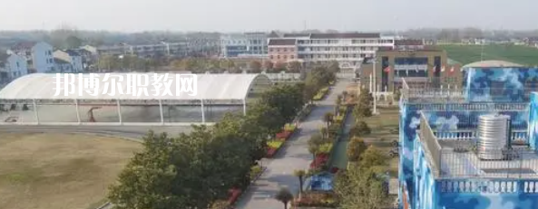 泰州市姜堰區(qū)新世紀(jì)武藝學(xué)校地址在哪里，哪個(gè)地區(qū)，哪個(gè)城市?