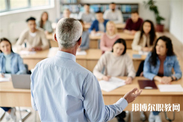 廣東哪里的中職學校能讀室內(nèi)藝術(shù)設(shè)計專業(yè)
