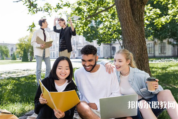 廣東哪里的中職學(xué)校能讀會計(jì)(金融理財(cái)方向)專業(yè)