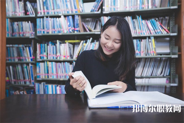 廣西哪里的中職學校能讀計算機網(wǎng)絡(luò)技術(shù)專業(yè)專業(yè)
