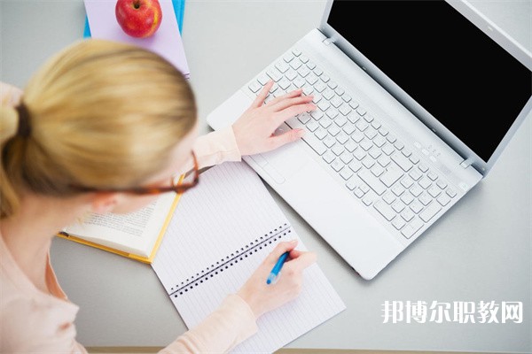 廣西哪里的職業(yè)學校能讀計算機網(wǎng)絡安全員專業(yè)