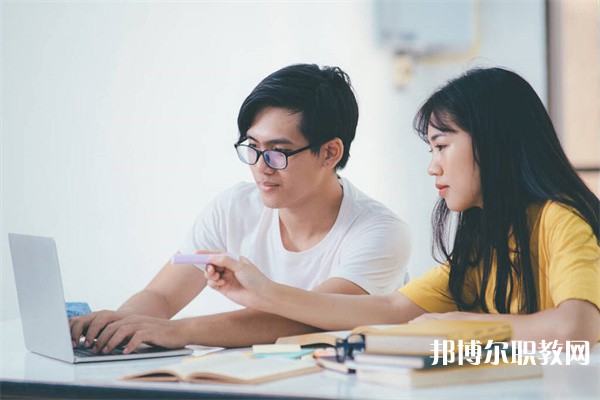 廣西哪里的職業(yè)學校能讀模具技術應用專業(yè)