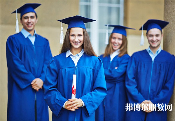 四川哪里的中專學校能讀計算機網(wǎng)絡(luò)技術(shù)專業(yè)