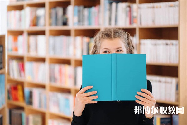 四川哪里的職業(yè)學(xué)校能讀文秘辦公自動(dòng)化專(zhuān)業(yè)