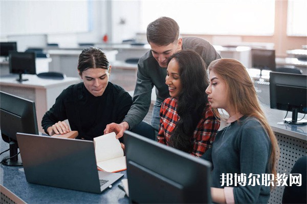 貴州哪里的中專學校能讀數(shù)字媒體技術(shù)專業(yè)