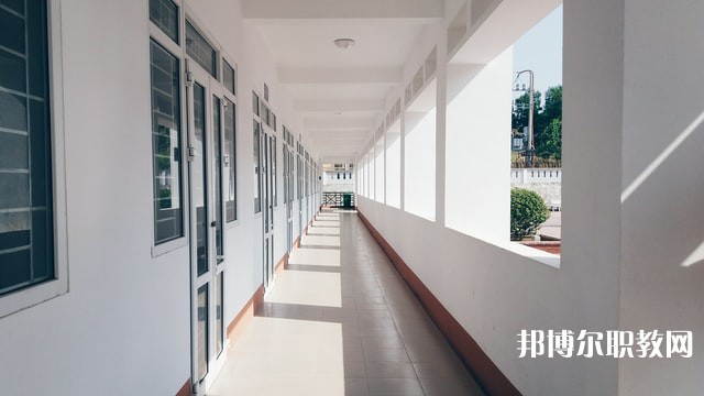 貴州哪里的中職學校能讀計算機網絡應用(影視制作、動漫設計、平面設計方向)專業(yè)