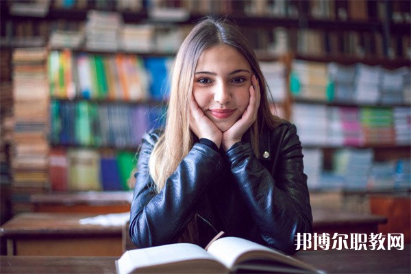 貴州哪里的職業(yè)學校能讀數控技術應用專業(yè)專業(yè)