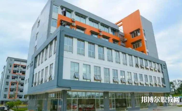 2025廣西新聞出版技工學(xué)校招生計(jì)劃 招生人數(shù)是多少(附要求、條件、對象)