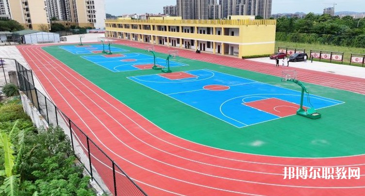 2025廣西輕工技師學(xué)院預(yù)備技師班招生計(jì)劃 招生人數(shù)是多少(附要求、條件、對(duì)象)